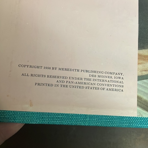 Vintage 1956 Better Homes & Gardens Decorating Book - Picture 7 of 11